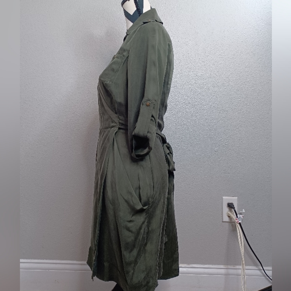 Diane Von Furstenburg Safari Satin Green Wrap Dress - Picture 9 of 16